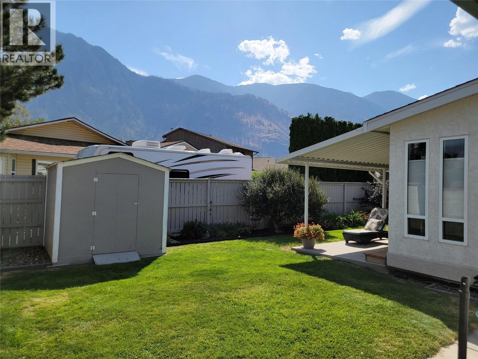 707 12th Avenue, Keremeos, British Columbia  V0X 1N3 - Photo 3 - 10399663