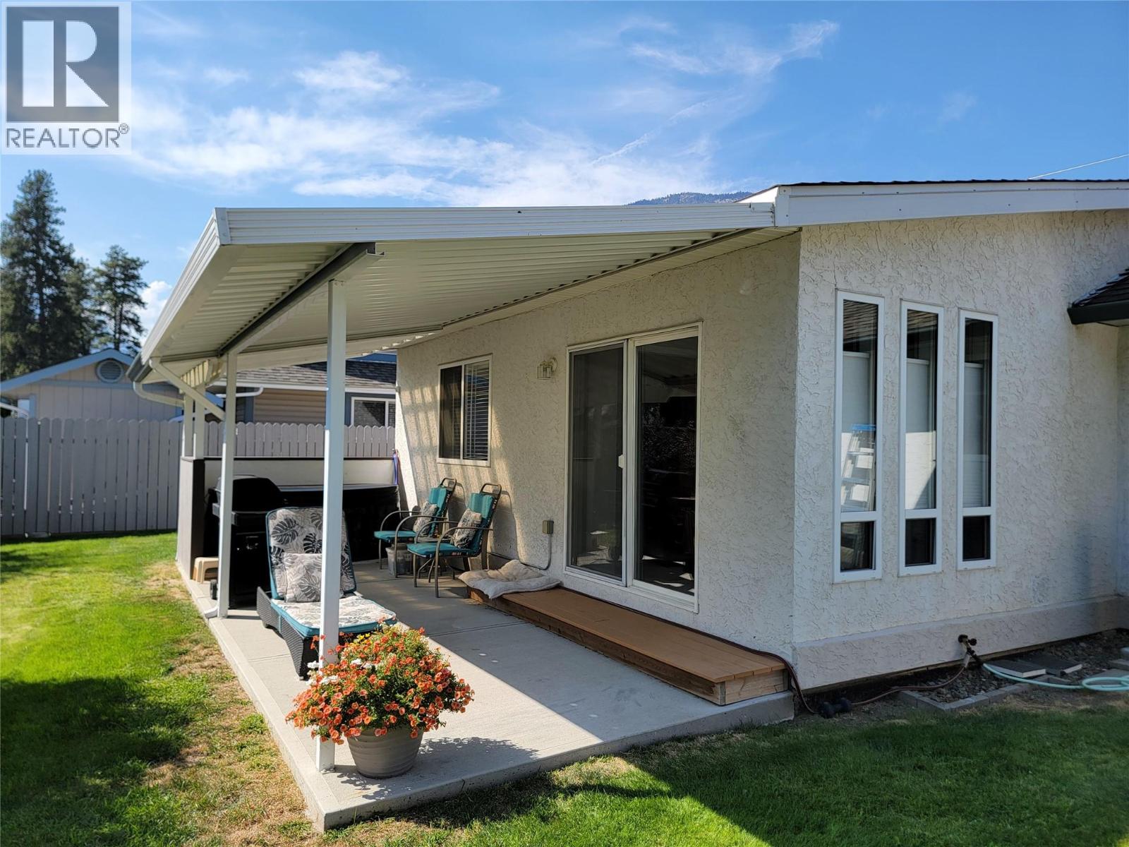 707 12th Avenue, Keremeos, British Columbia  V0X 1N3 - Photo 35 - 10399663