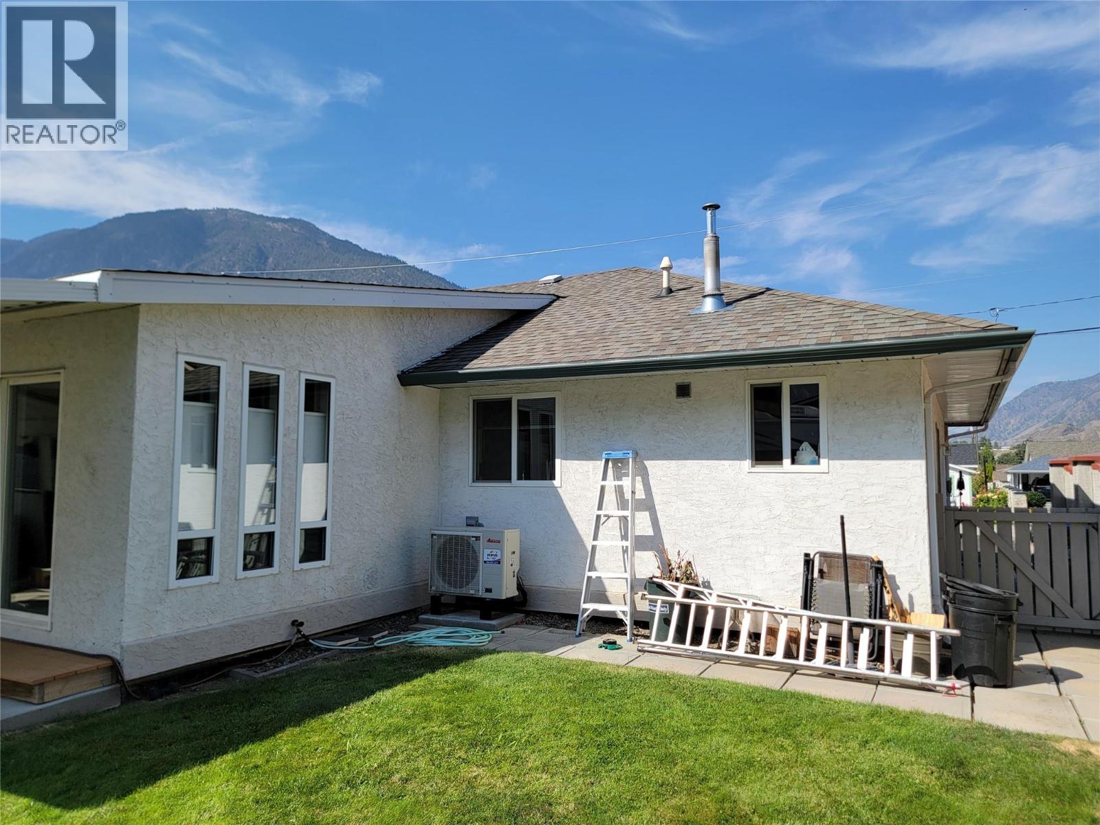 707 12th Avenue, Keremeos, British Columbia  V0X 1N3 - Photo 36 - 10399663