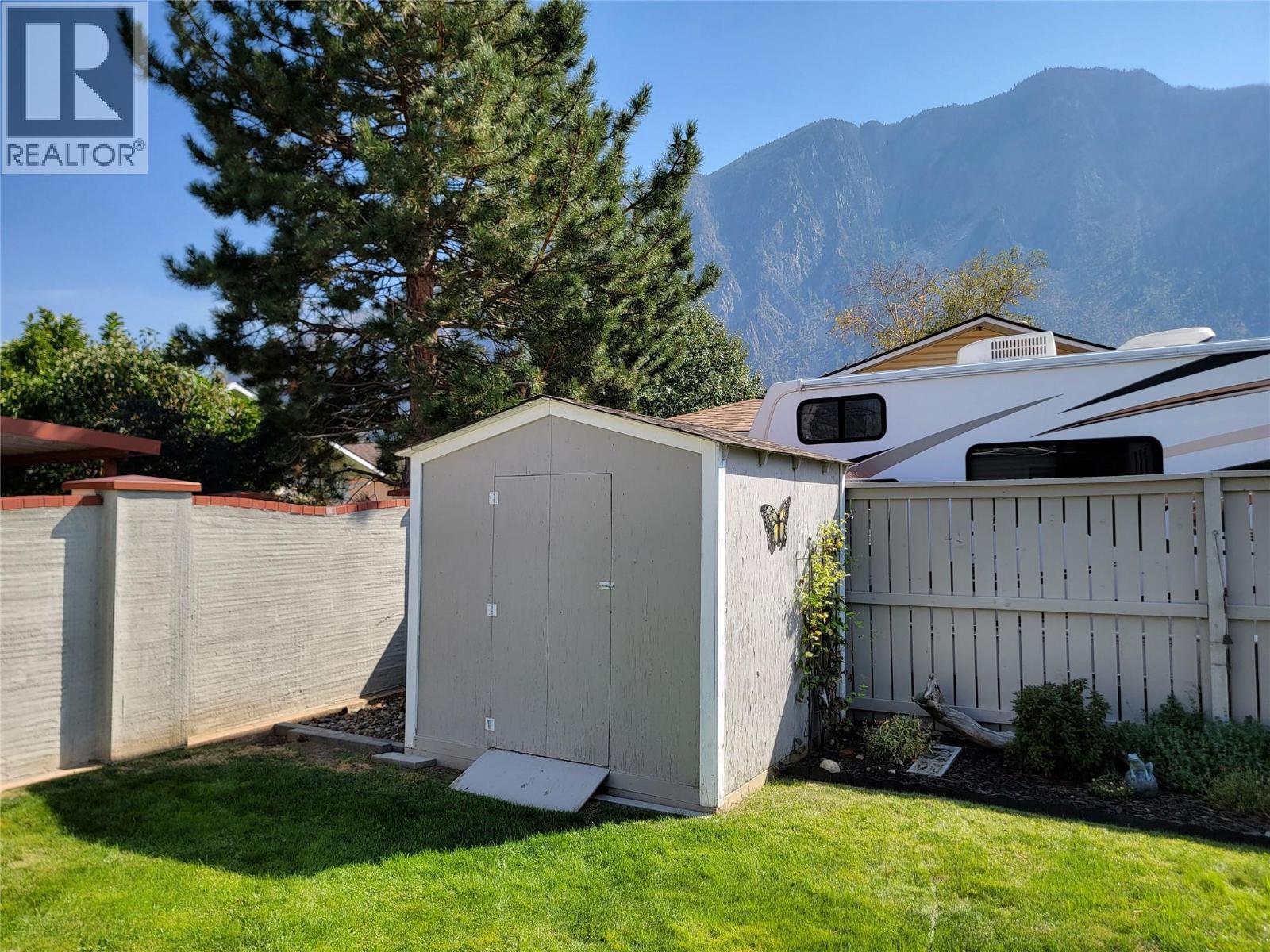 707 12th Avenue, Keremeos, British Columbia  V0X 1N3 - Photo 37 - 10399663
