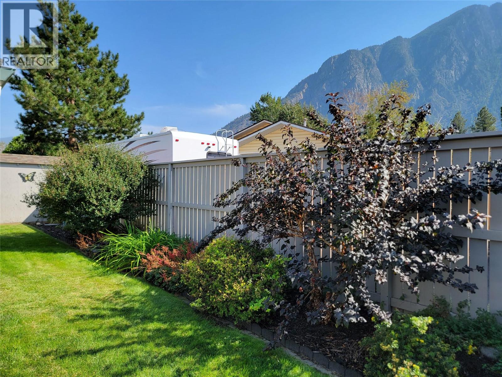 707 12th Avenue, Keremeos, British Columbia  V0X 1N3 - Photo 6 - 10399663