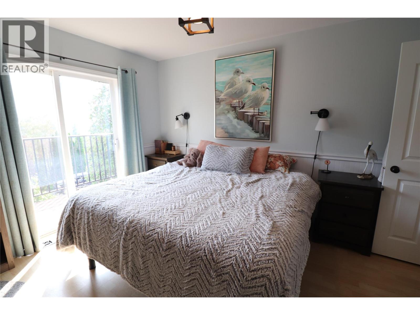 3702 9th Avenue, Castlegar, British Columbia  V1N 3T2 - Photo 22 - 10399498