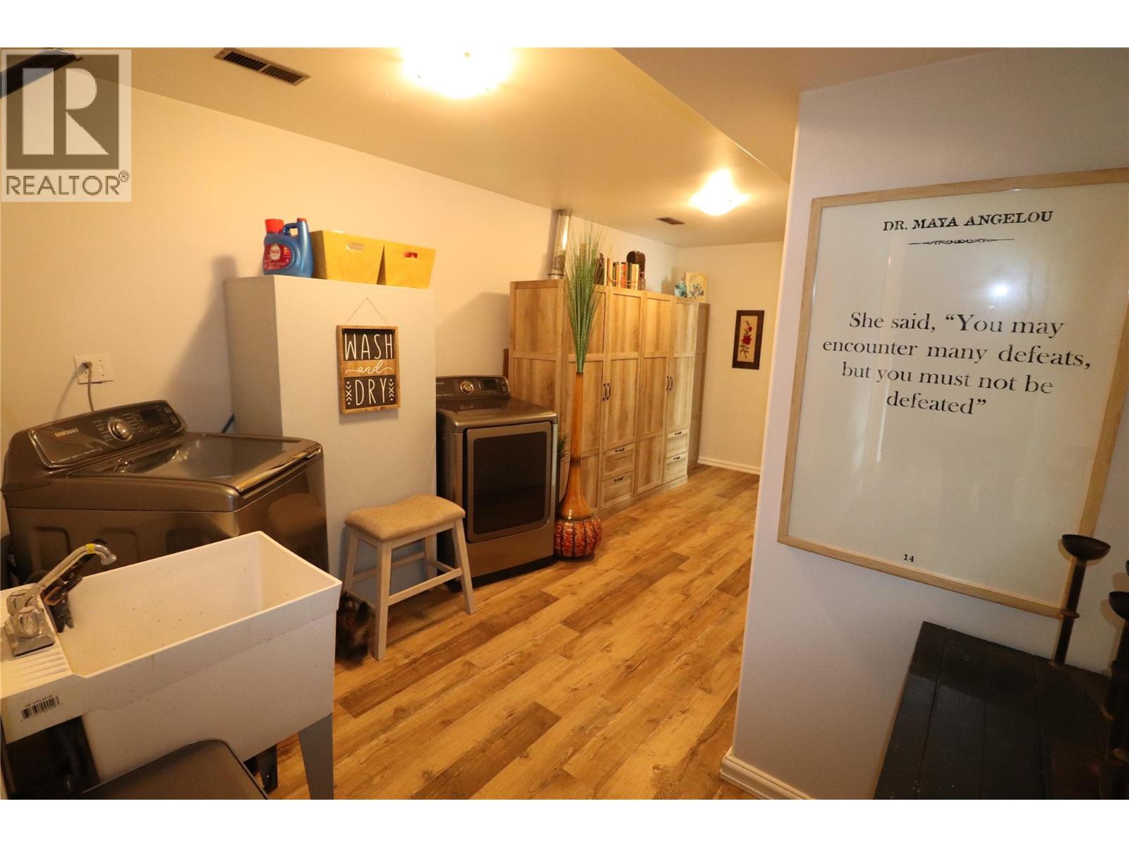 3702 9th Avenue, Castlegar, British Columbia  V1N 3T2 - Photo 34 - 10399498