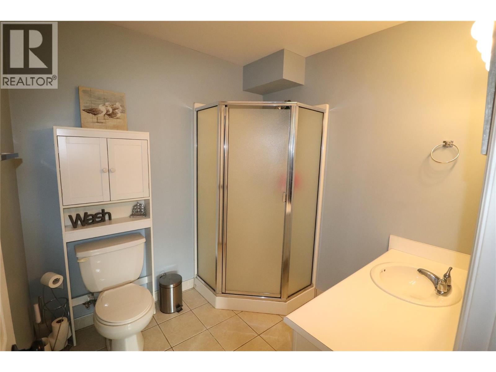 3702 9th Avenue, Castlegar, British Columbia  V1N 3T2 - Photo 36 - 10399498