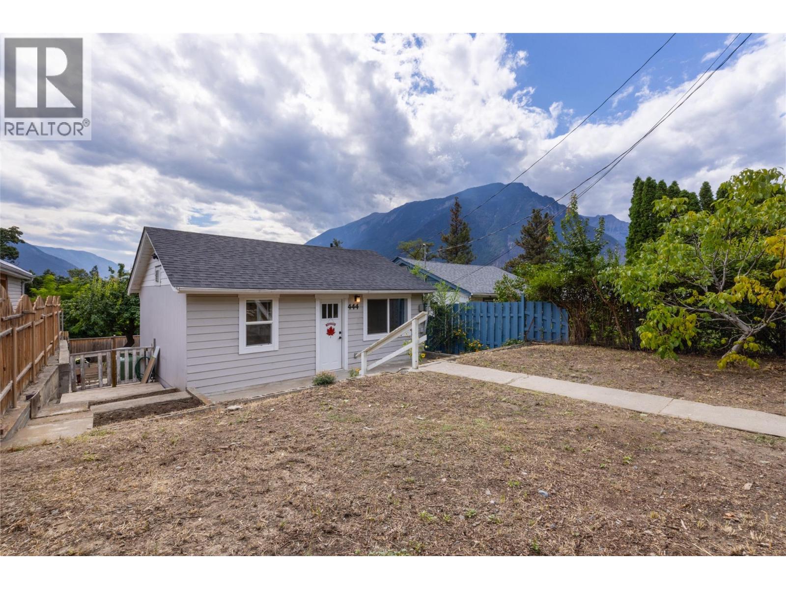 444 Victoria Street, Lillooet, British Columbia  V0K 1V0 - Photo 2 - 10399664