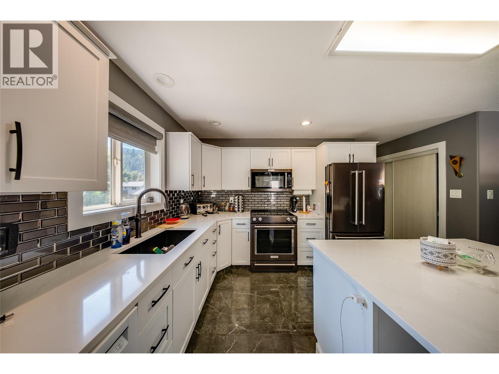 644 8th Street, Castlegar, British Columbia  V1N 4X1 - Photo 10 - 10399219