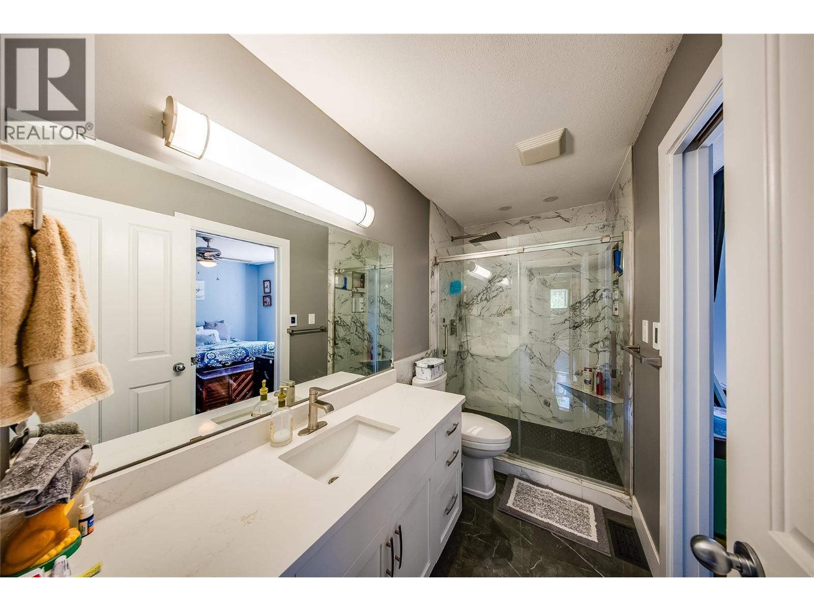 644 8th Street, Castlegar, British Columbia  V1N 4X1 - Photo 16 - 10399219
