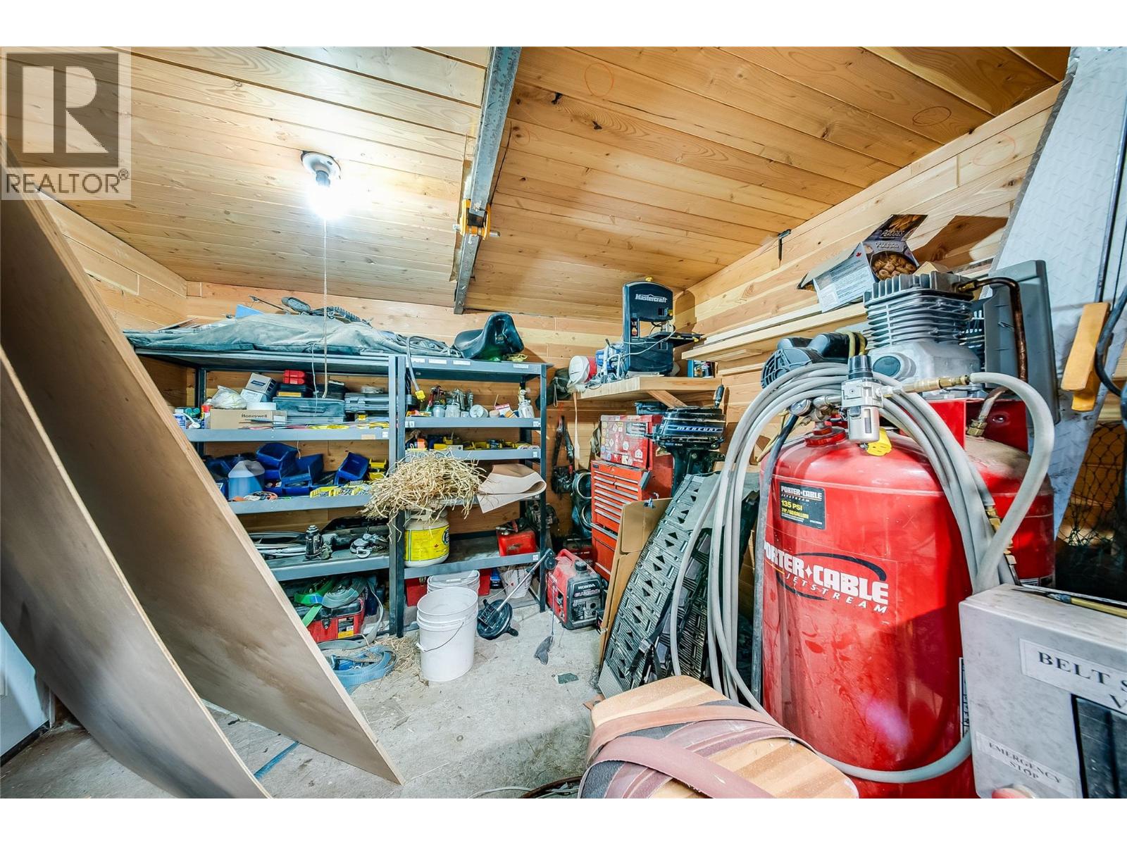 644 8th Street, Castlegar, British Columbia  V1N 4X1 - Photo 25 - 10399219