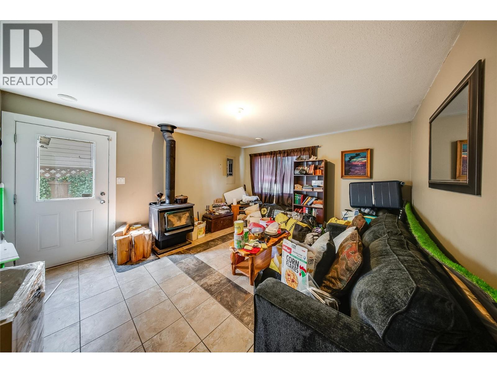 644 8th Street, Castlegar, British Columbia  V1N 4X1 - Photo 27 - 10399219