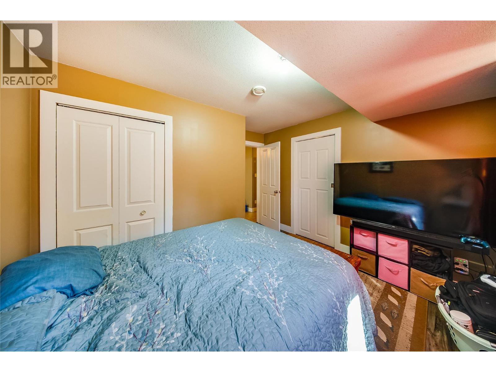 644 8th Street, Castlegar, British Columbia  V1N 4X1 - Photo 29 - 10399219