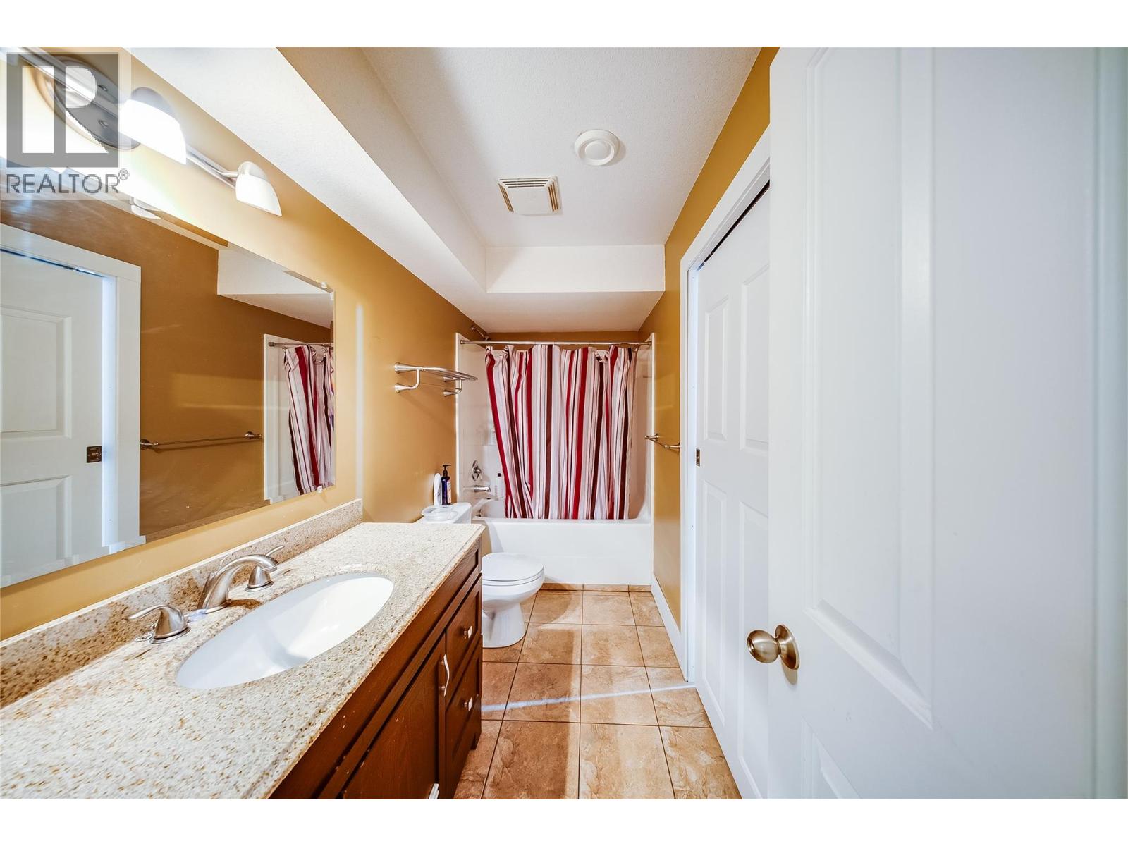 644 8th Street, Castlegar, British Columbia  V1N 4X1 - Photo 31 - 10399219