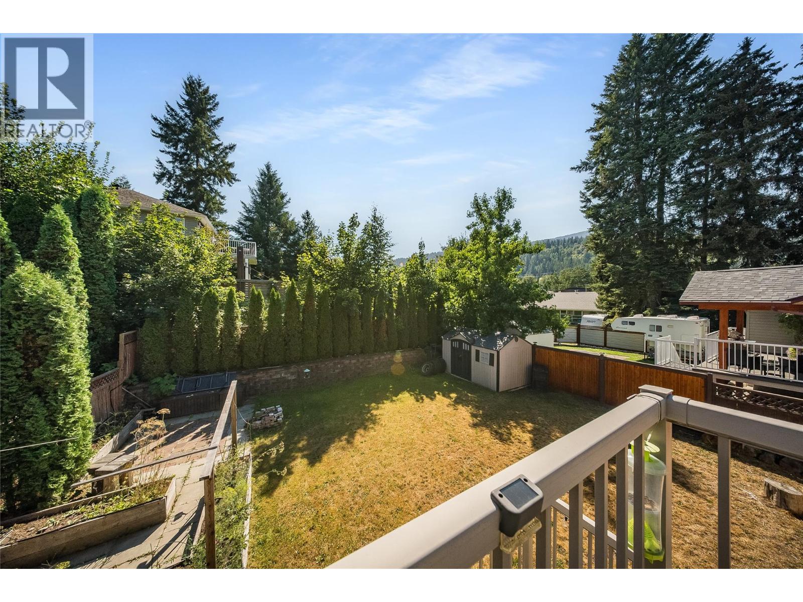 644 8th Street, Castlegar, British Columbia  V1N 4X1 - Photo 40 - 10399219