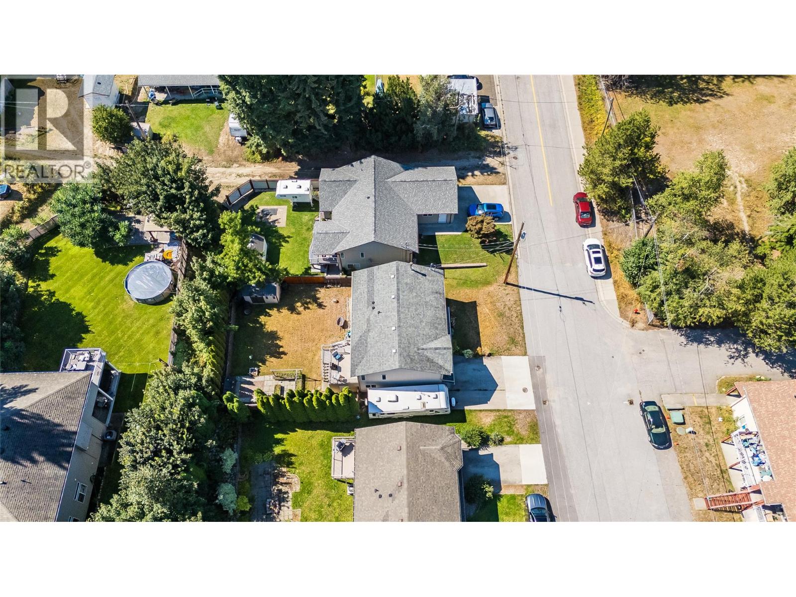 644 8th Street, Castlegar, British Columbia  V1N 4X1 - Photo 41 - 10399219
