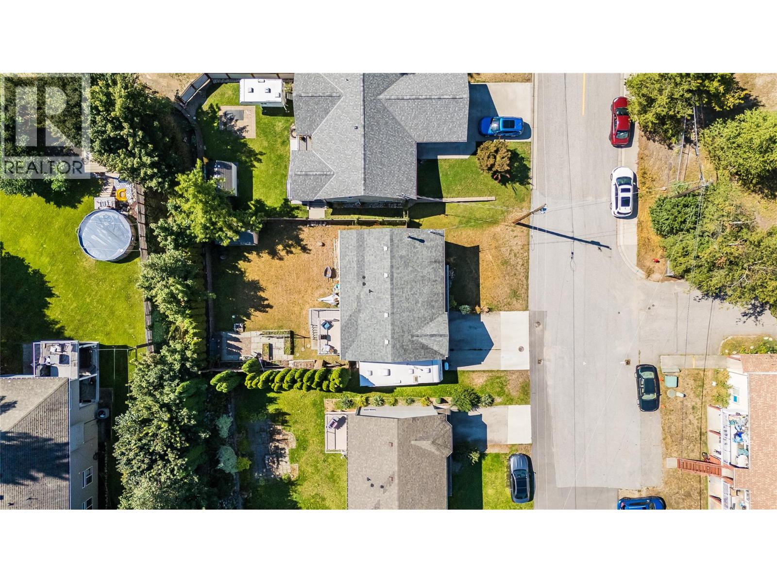 644 8th Street, Castlegar, British Columbia  V1N 4X1 - Photo 44 - 10399219