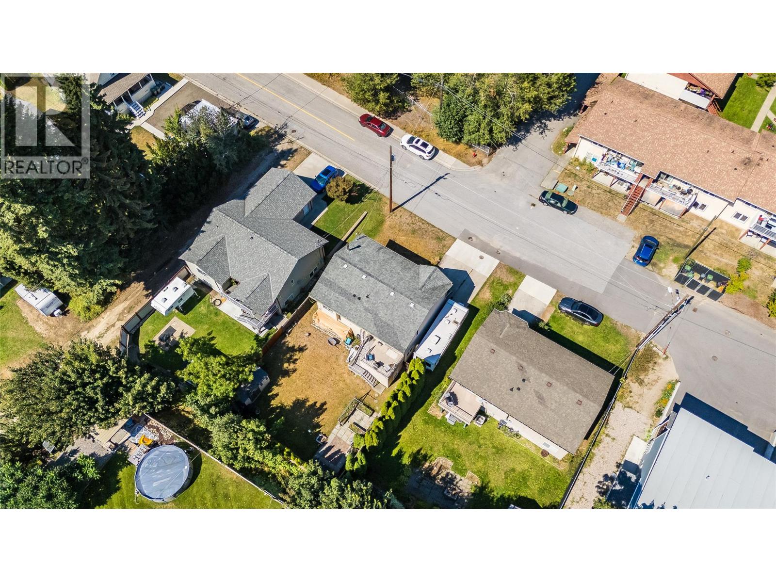 644 8th Street, Castlegar, British Columbia  V1N 4X1 - Photo 45 - 10399219