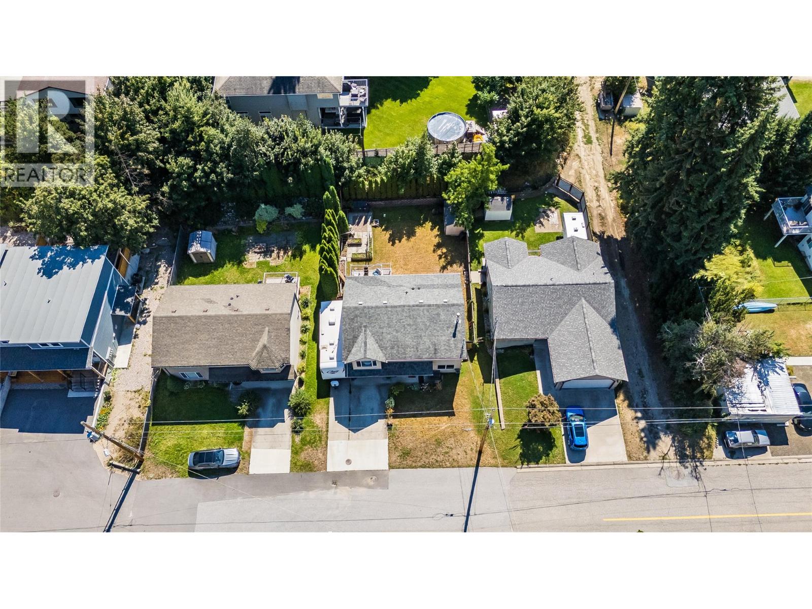 644 8th Street, Castlegar, British Columbia  V1N 4X1 - Photo 47 - 10399219