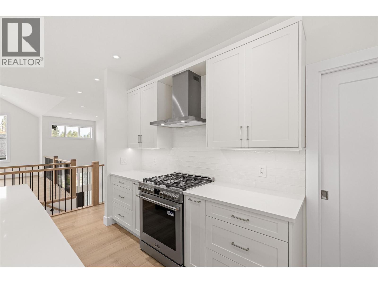 1448 Whistling Pine Place, Kelowna, British Columbia  V1V 1H1 - Photo 16 - 10398430