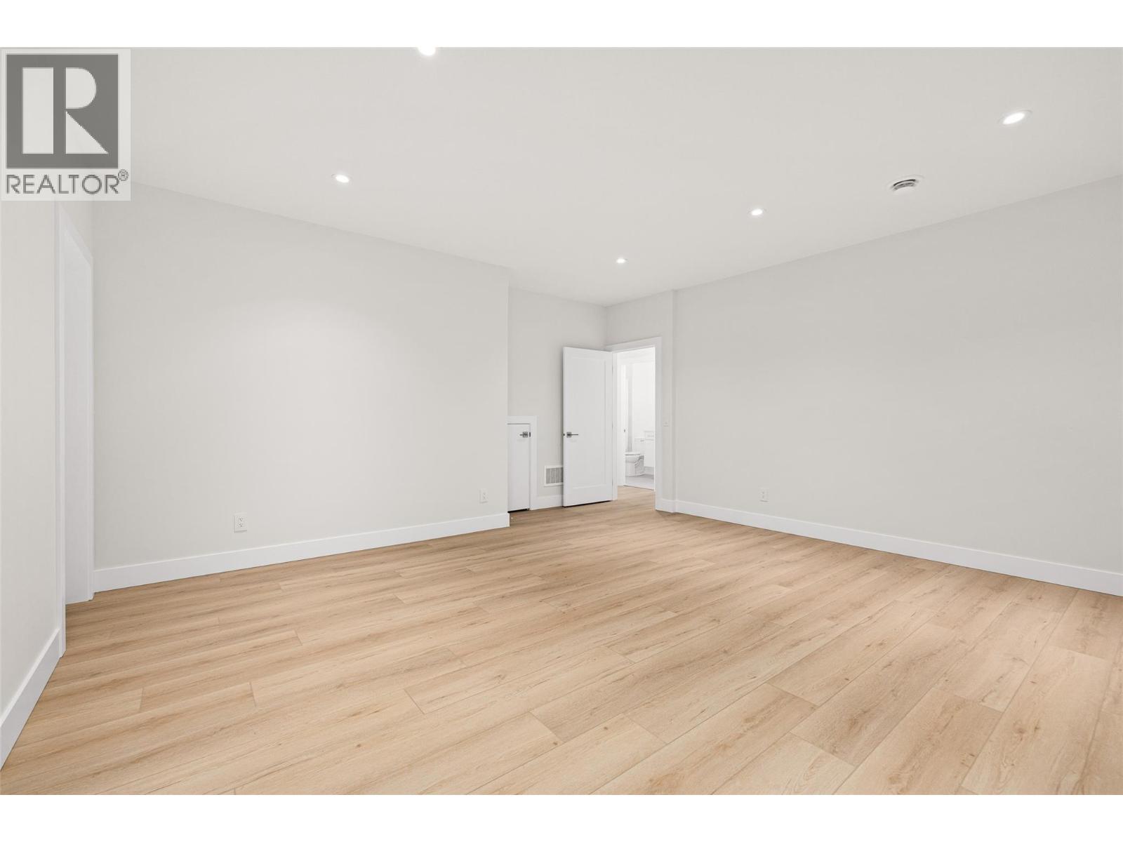 1448 Whistling Pine Place, Kelowna, British Columbia  V1V 1H1 - Photo 38 - 10398430
