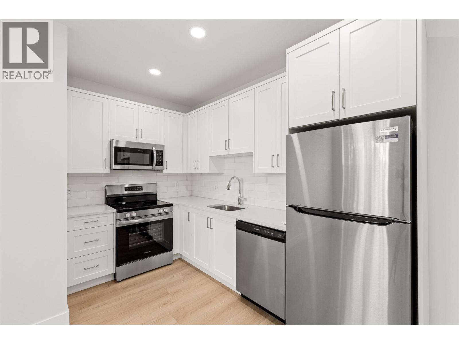 1448 Whistling Pine Place, Kelowna, British Columbia  V1V 1H1 - Photo 44 - 10398430