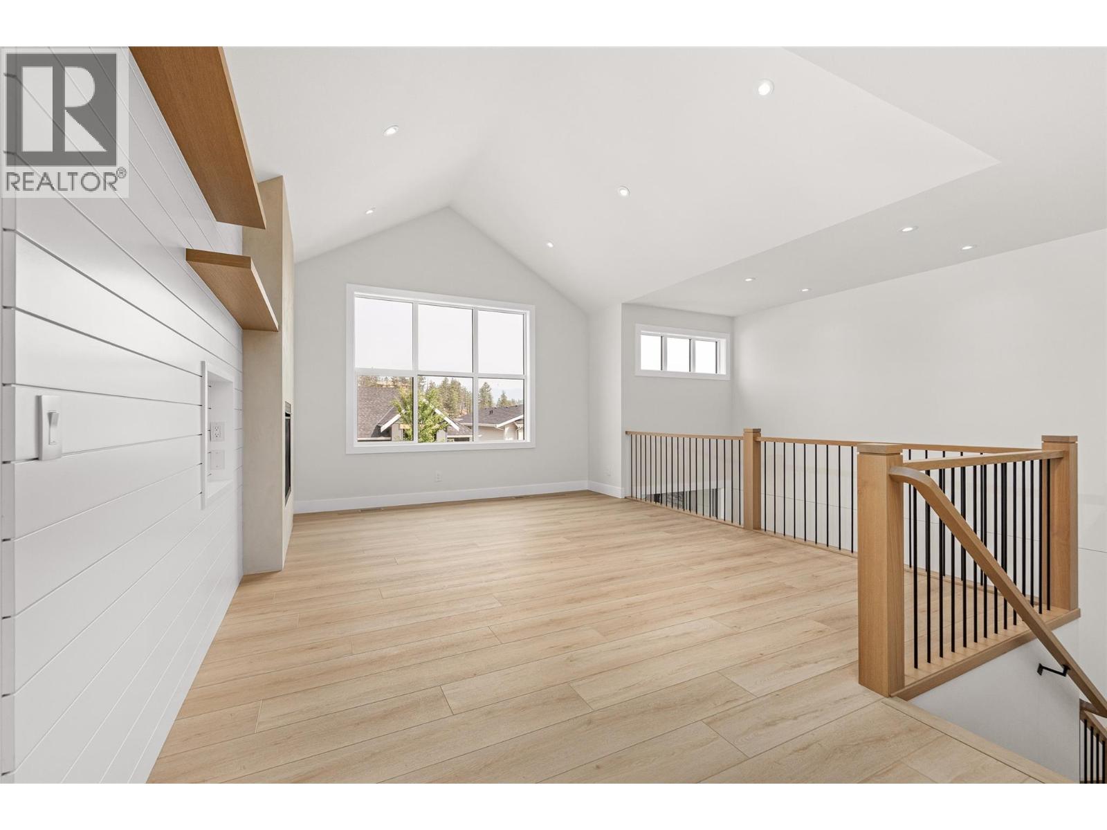 1448 Whistling Pine Place, Kelowna, British Columbia  V1V 1H1 - Photo 6 - 10398430