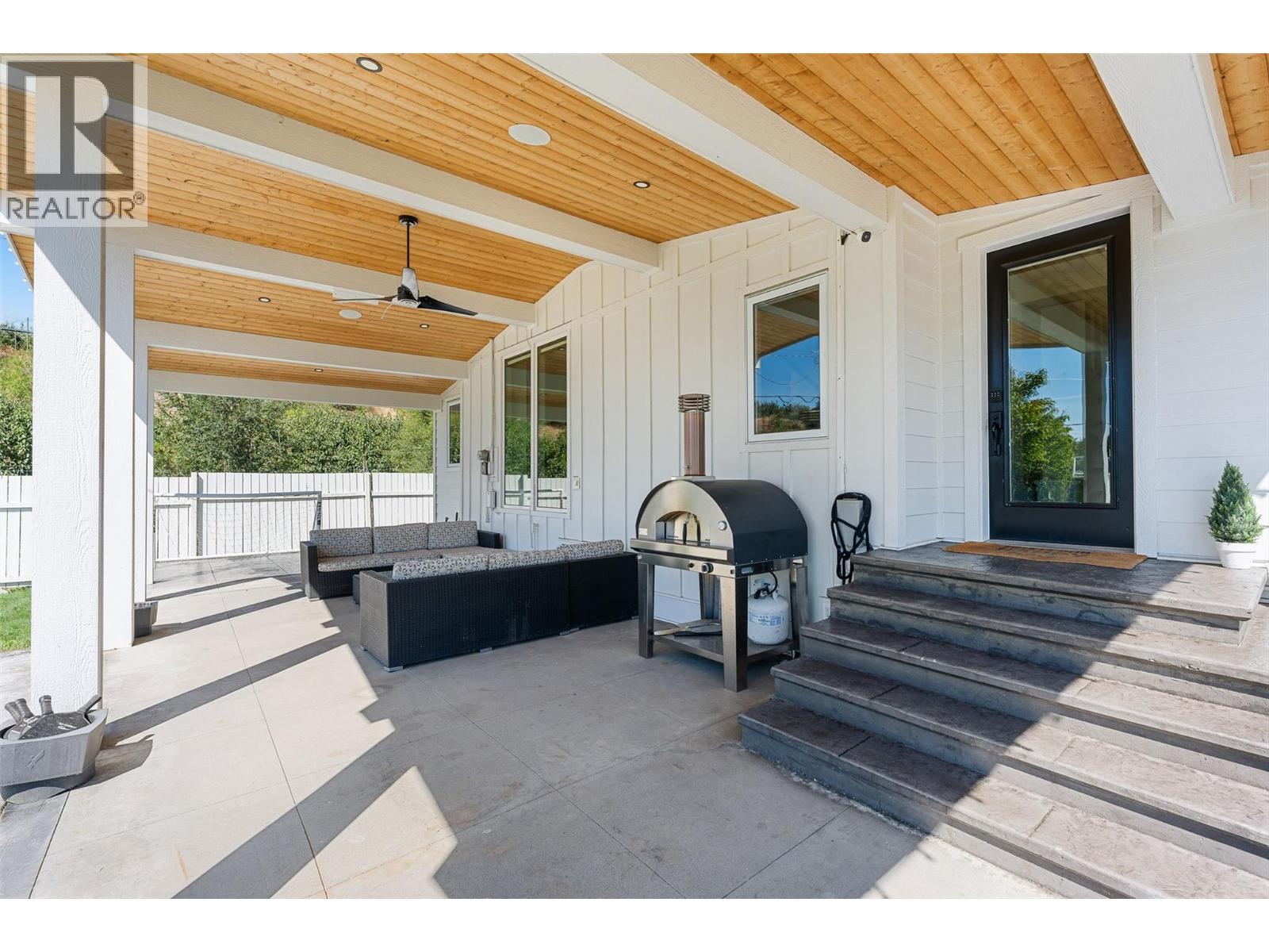 1456 Latta Road, Kelowna, British Columbia  V1P 1B4 - Photo 19 - 10399386