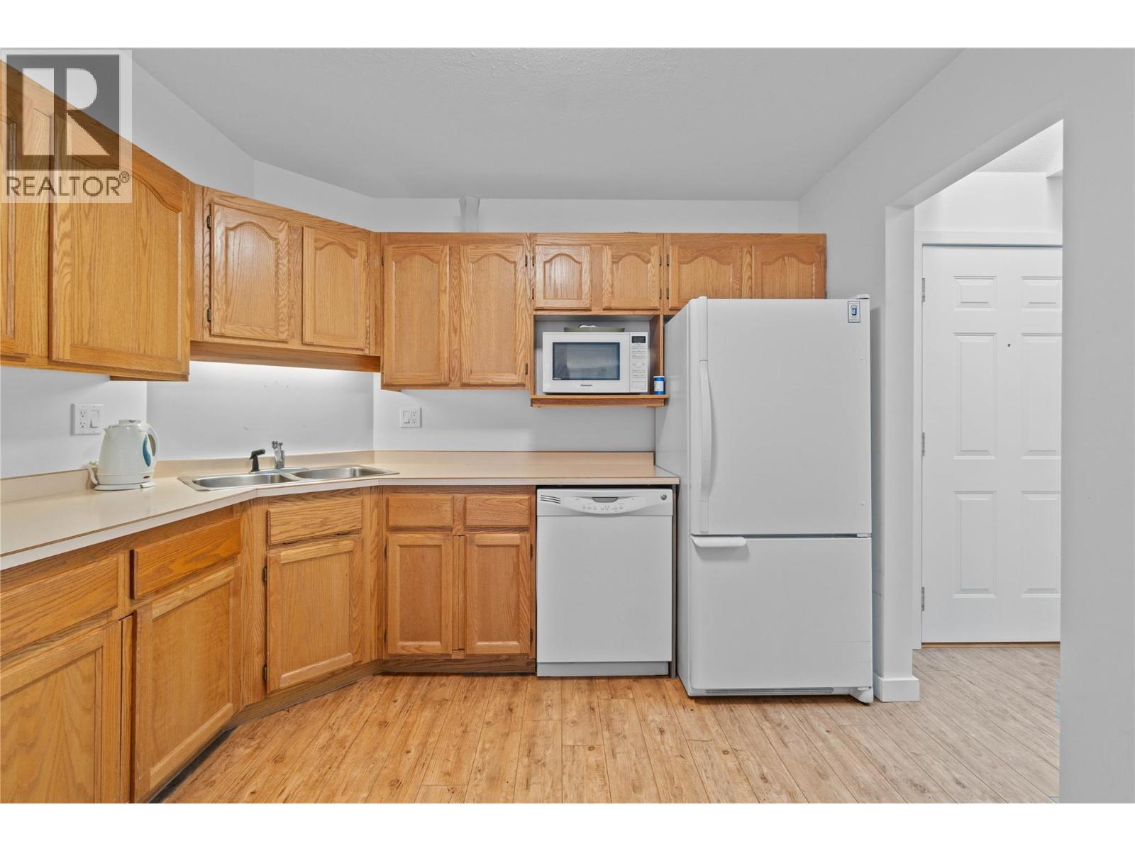 250 5 Street Se Unit# 313, Salmon Arm, British Columbia  V1E 1J8 - Photo 16 - 10399487