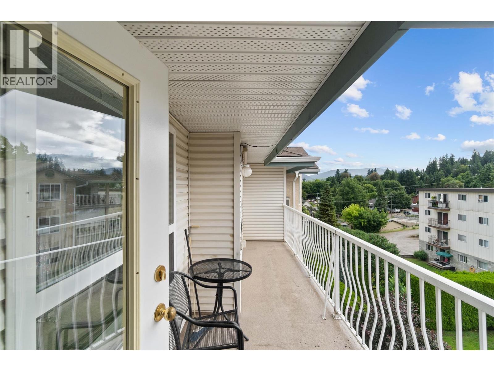 250 5 Street Se Unit# 313, Salmon Arm, British Columbia  V1E 1J8 - Photo 3 - 10399487