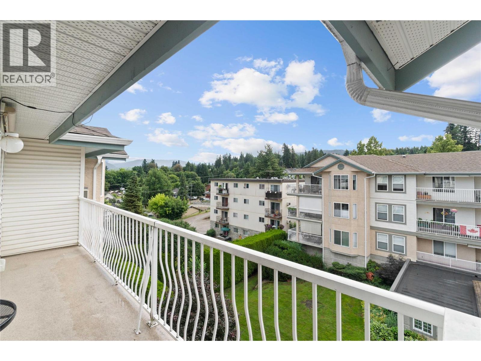 250 5 Street Se Unit# 313, Salmon Arm, British Columbia  V1E 1J8 - Photo 4 - 10399487
