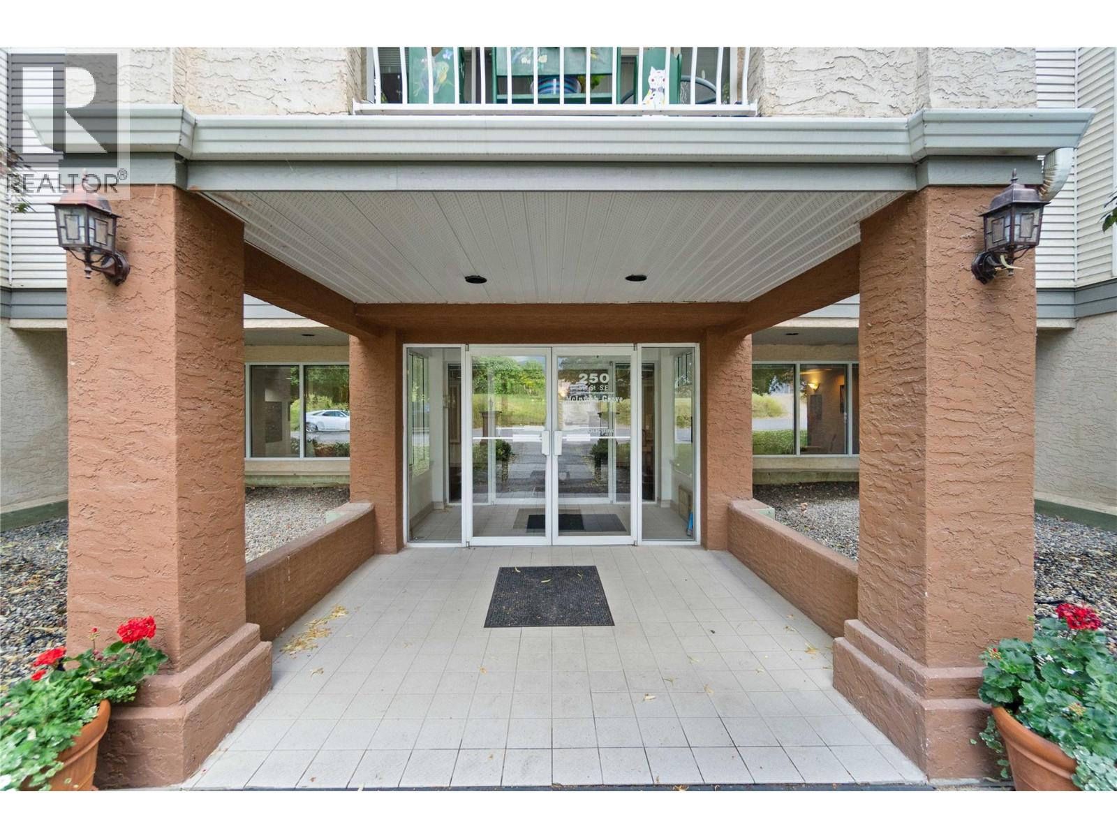 250 5 Street Se Unit# 313, Salmon Arm, British Columbia  V1E 1J8 - Photo 70 - 10399487