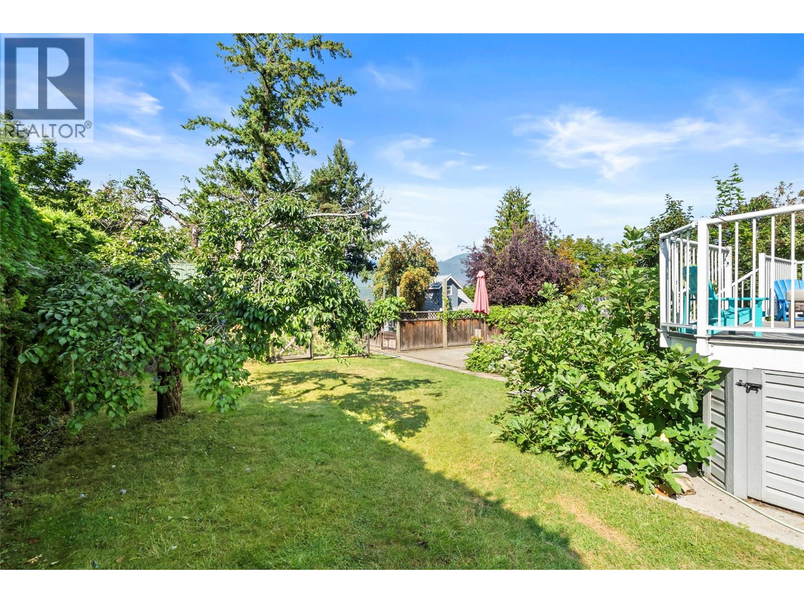 591 6 Street Se, Salmon Arm, British Columbia  V1E 4E5 - Photo 34 - 10399226