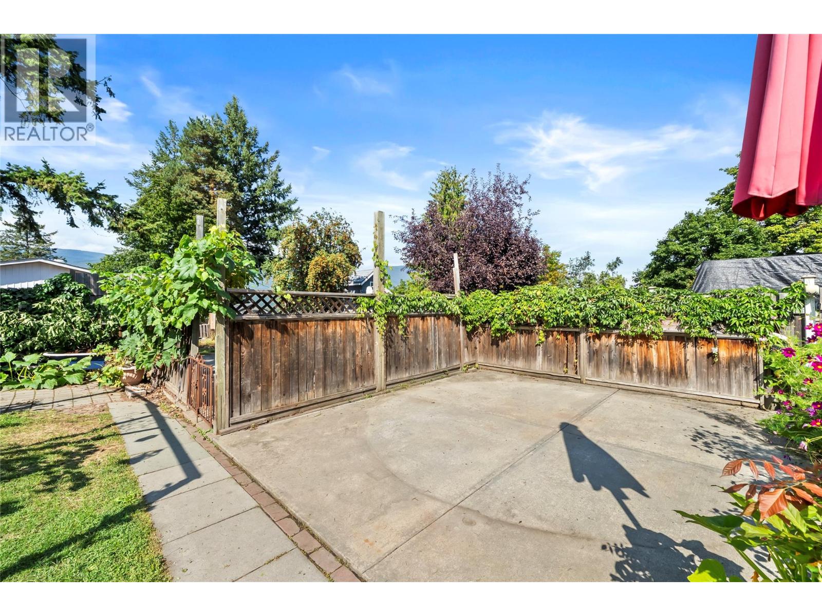 591 6 Street Se, Salmon Arm, British Columbia  V1E 4E5 - Photo 38 - 10399226