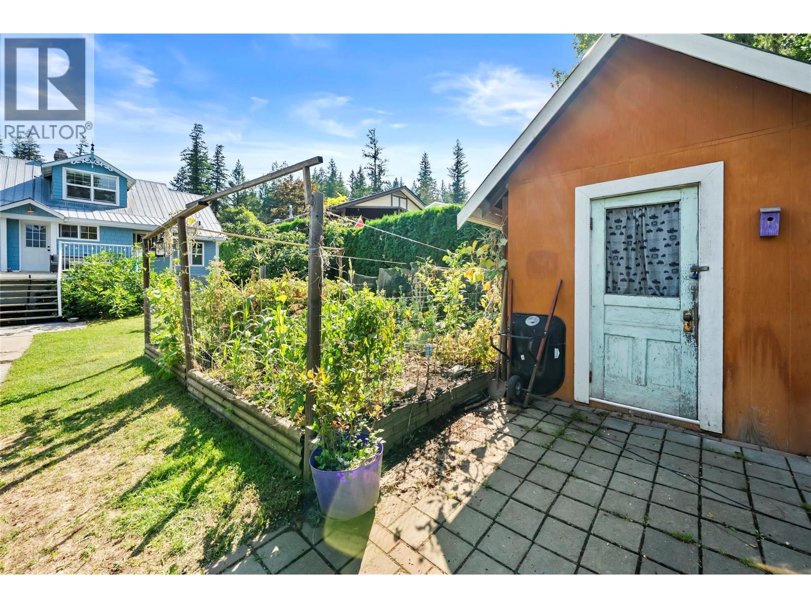 591 6 Street Se, Salmon Arm, British Columbia  V1E 4E5 - Photo 39 - 10399226
