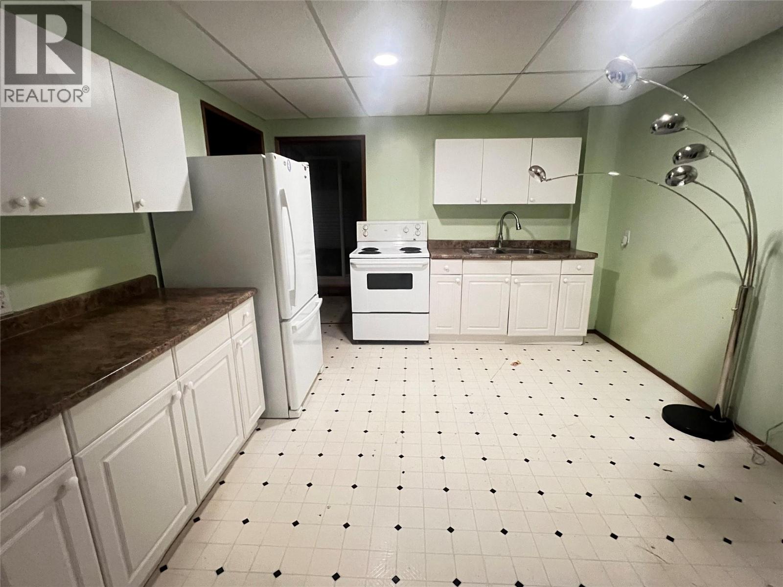 2513 Irvine Avenue, Merritt, British Columbia  V1K 1H4 - Photo 24 - 10399068