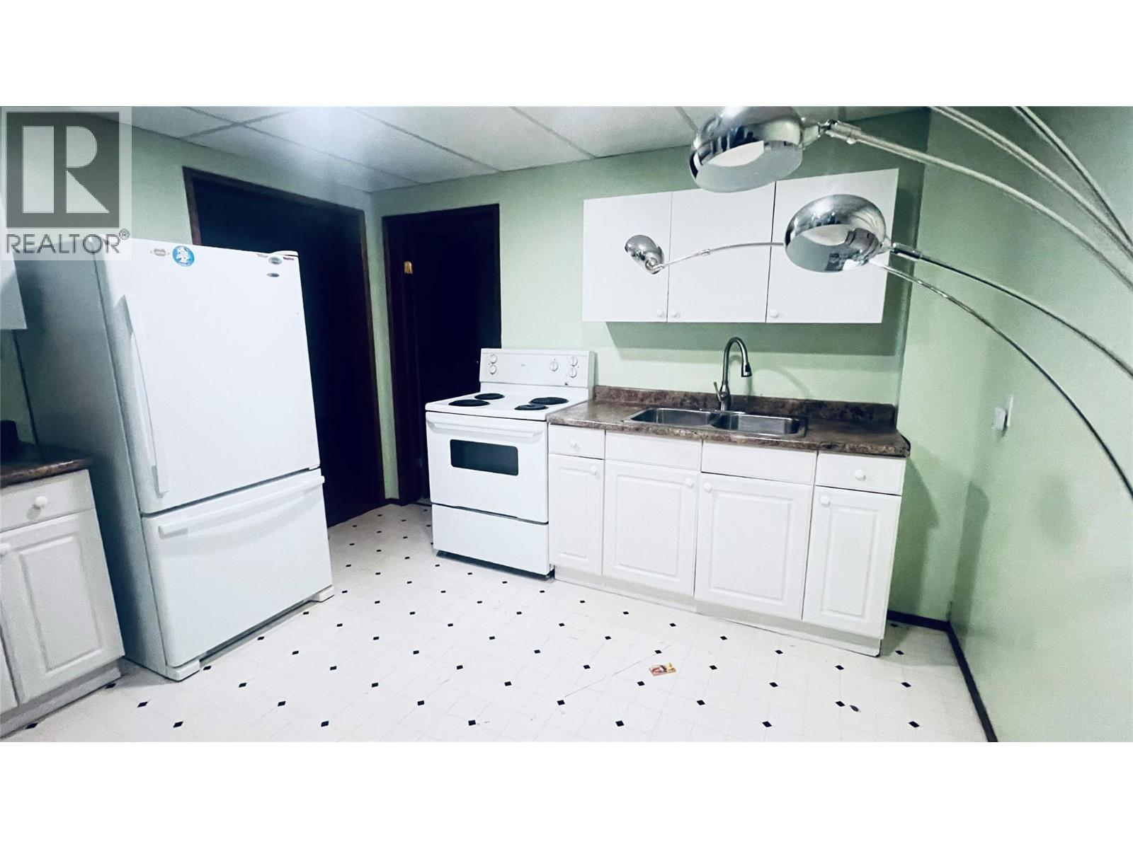 2513 Irvine Avenue, Merritt, British Columbia  V1K 1H4 - Photo 25 - 10399068