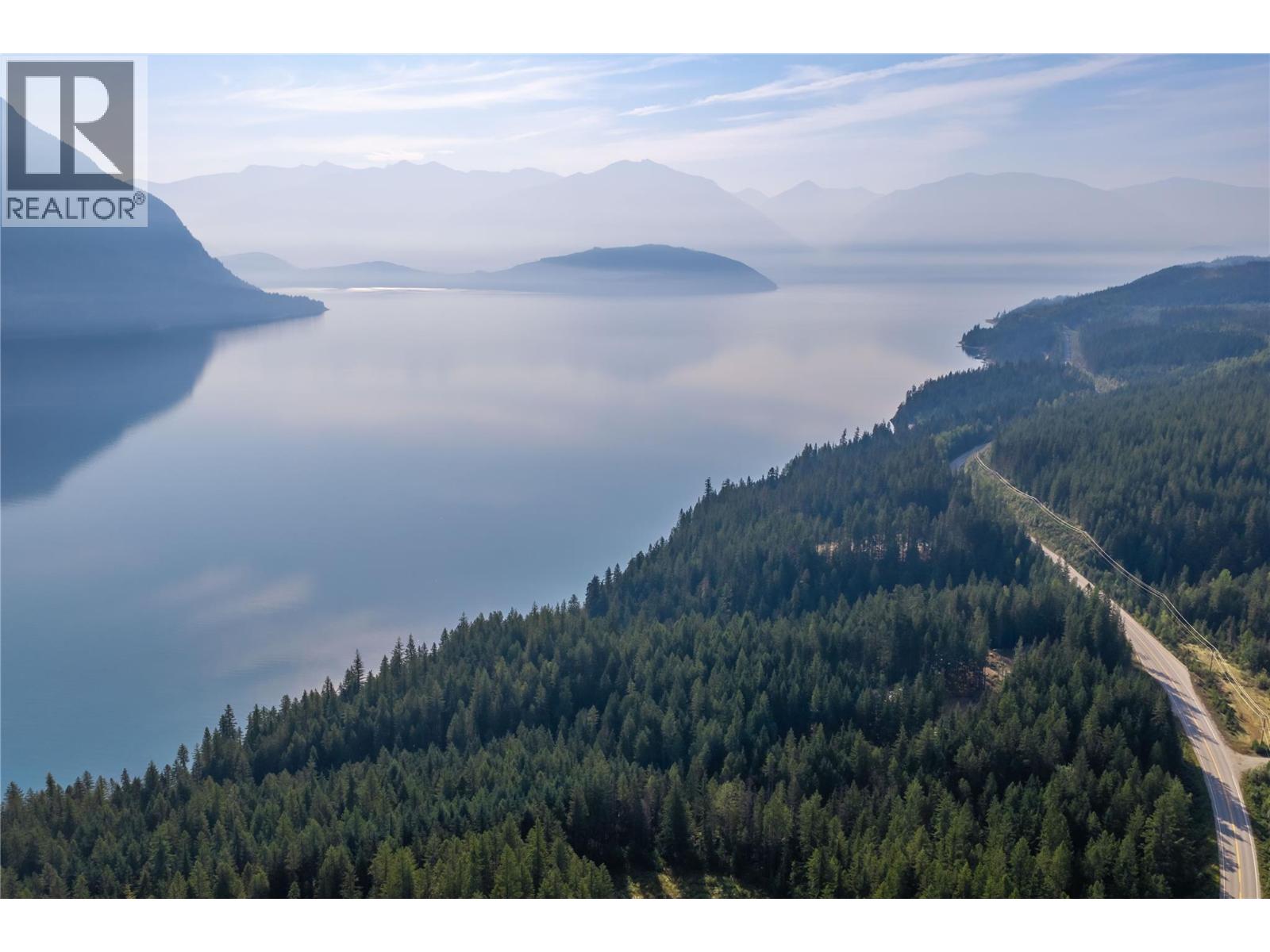 8044 23 South Highway, Revelstoke, British Columbia  V0E 2S0 - Photo 10 - 10399668