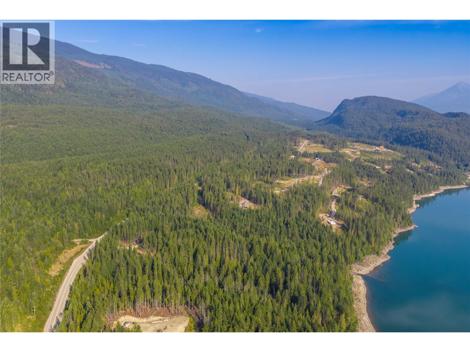 8044 23 South Highway, Revelstoke, British Columbia  V0E 2S0 - Photo 15 - 10399668
