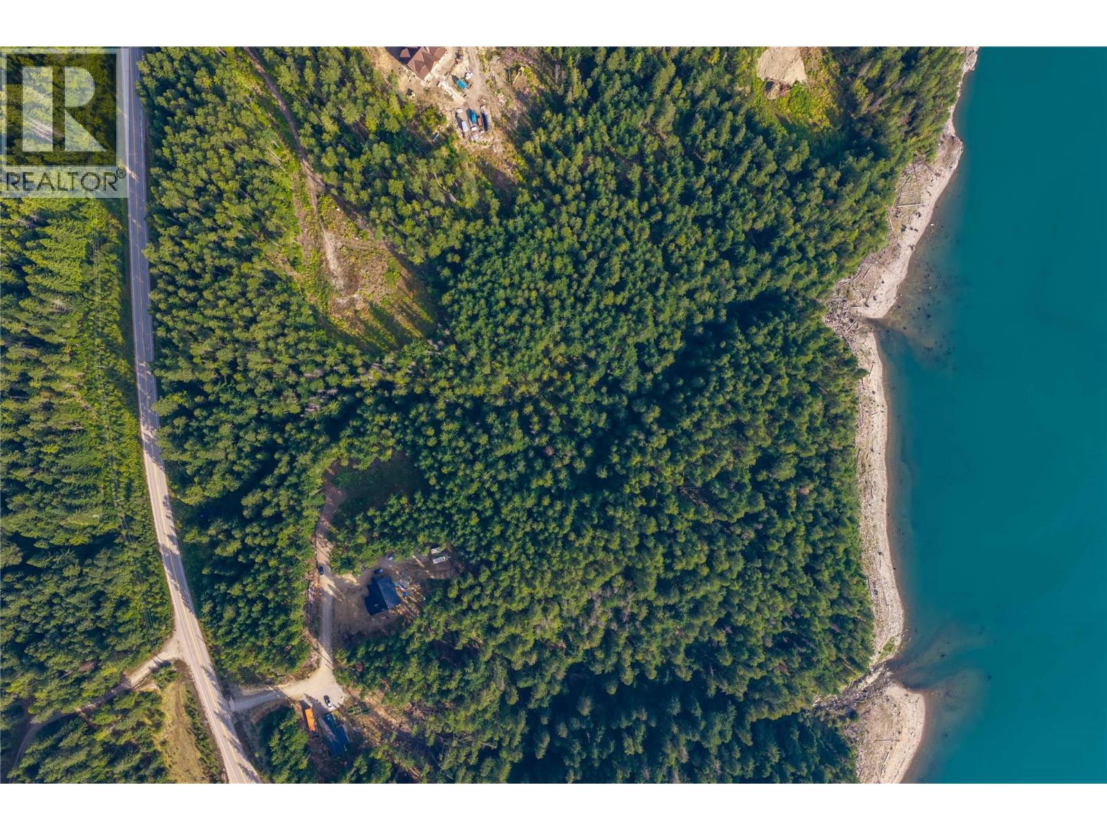 8044 23 South Highway, Revelstoke, British Columbia  V0E 2S0 - Photo 18 - 10399668
