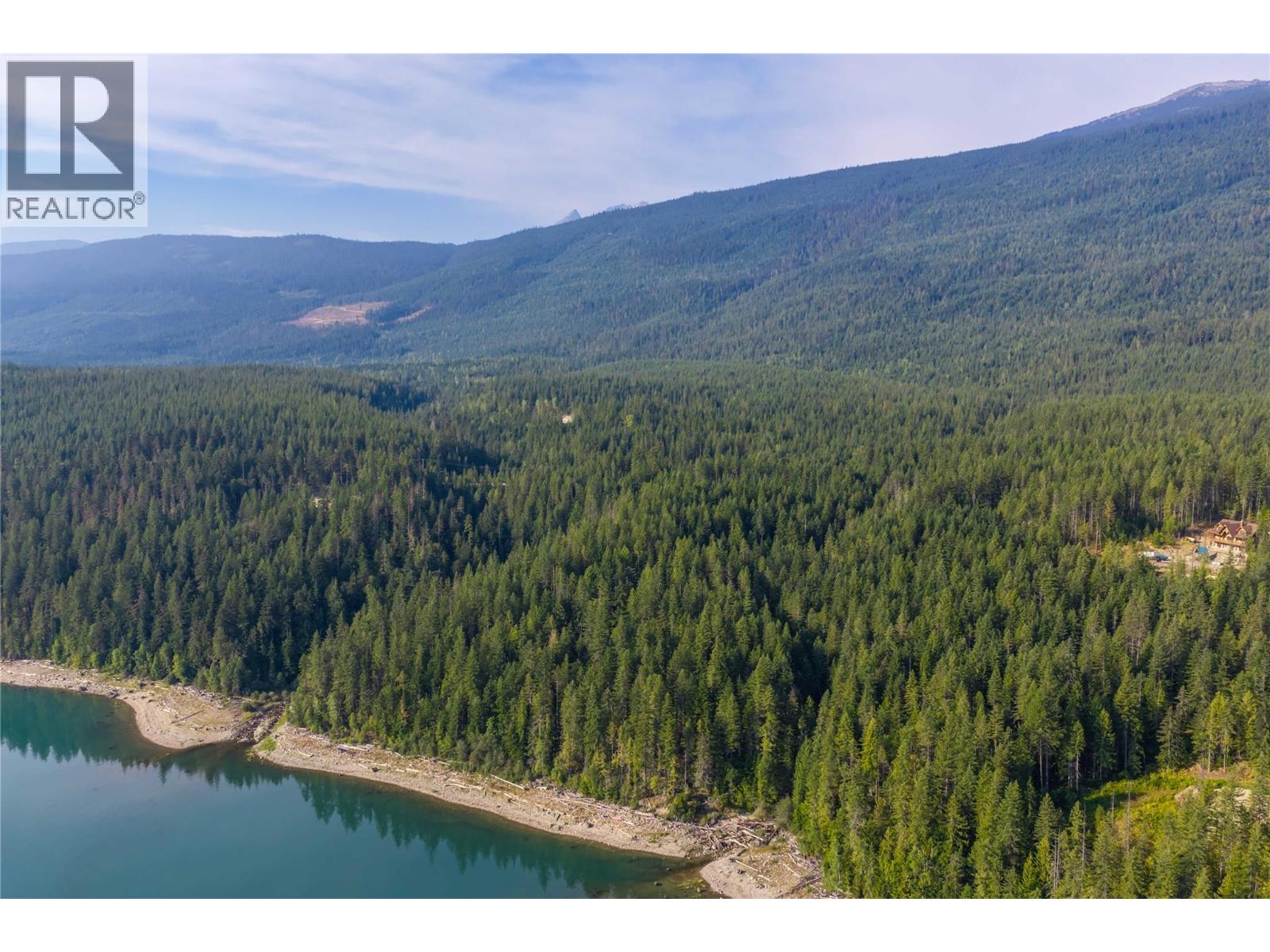 8044 23 South Highway, Revelstoke, British Columbia  V0E 2S0 - Photo 6 - 10399668