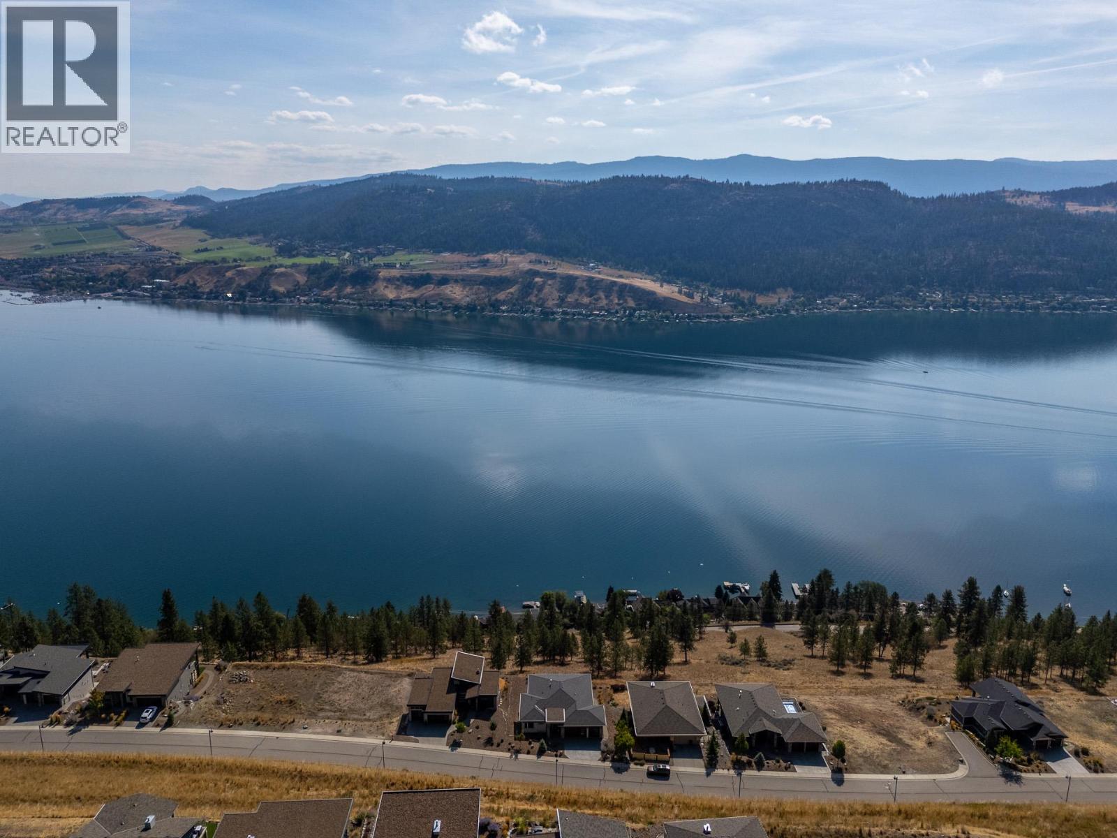 8876 Crofton Road, Vernon, British Columbia  V1H 2L2 - Photo 3 - 10399307