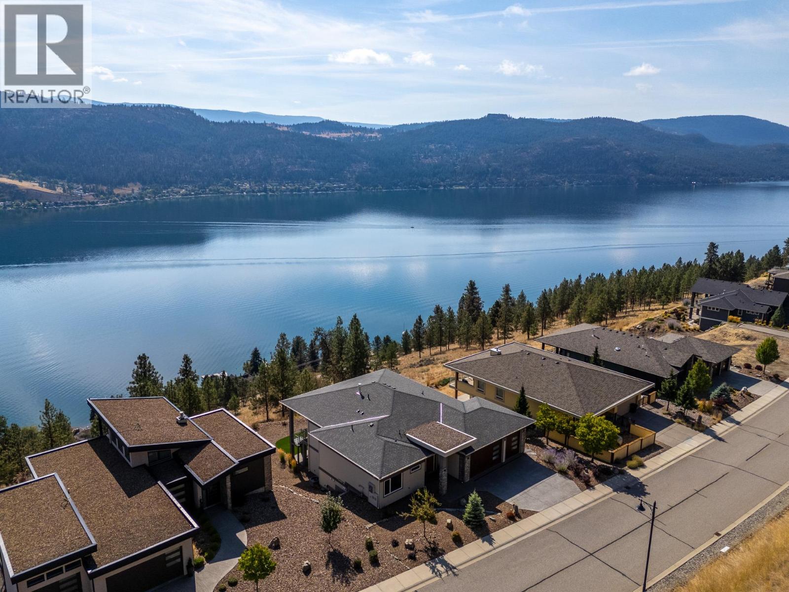 8876 Crofton Road, Vernon, British Columbia  V1H 2L2 - Photo 4 - 10399307