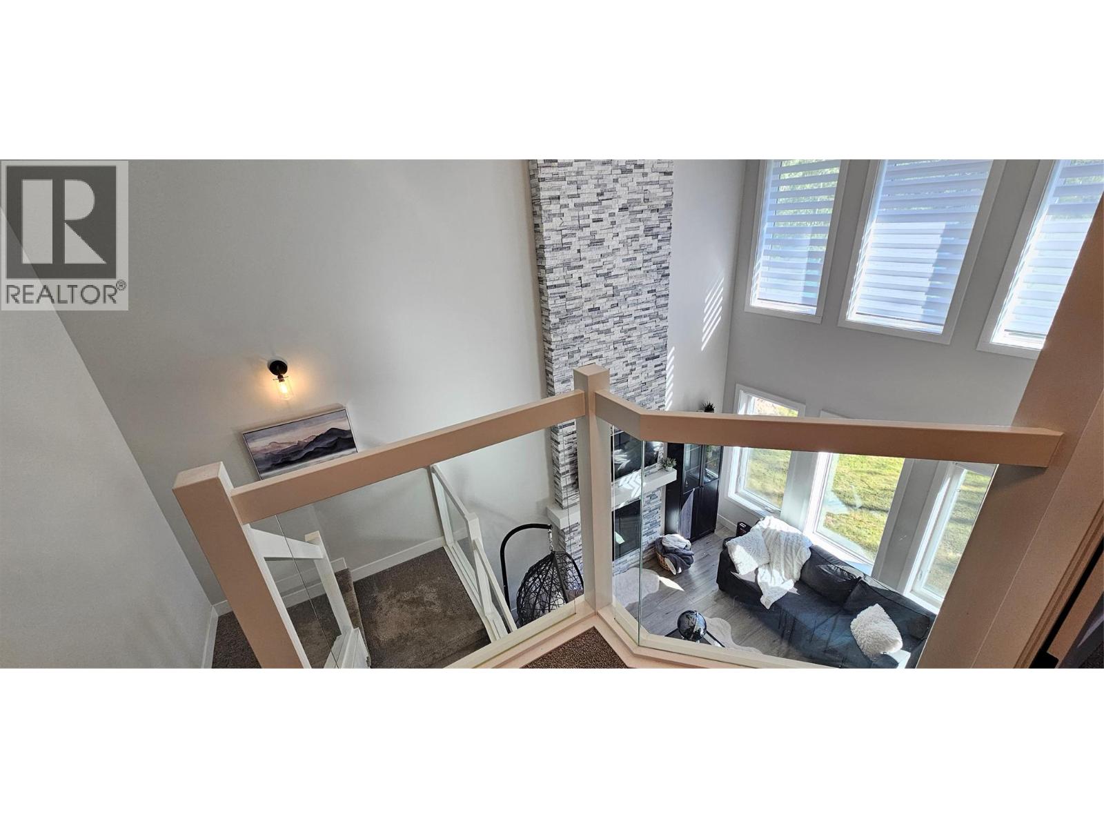 2265 Black Hawk Drive, Sparwood, British Columbia  V0B 2G2 - Photo 20 - 10399243