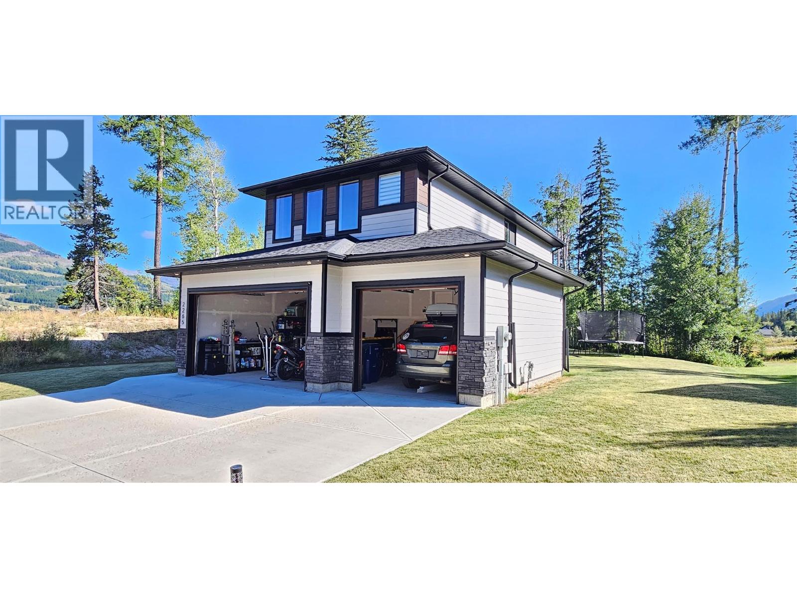 2265 Black Hawk Drive, Sparwood, British Columbia  V0B 2G2 - Photo 43 - 10399243