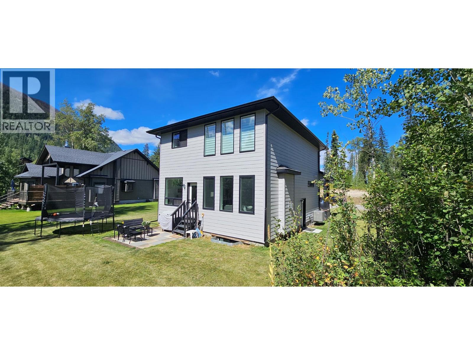 2265 Black Hawk Drive, Sparwood, British Columbia  V0B 2G2 - Photo 46 - 10399243