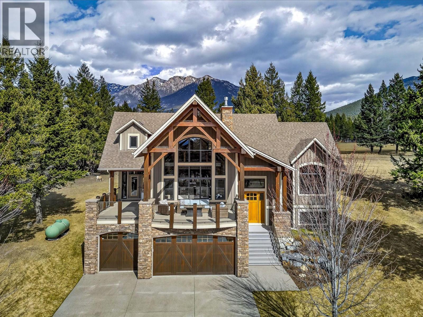 7540 Springs Terrace, Radium Hot Springs, British Columbia  V0A 1M0 - Photo 2 - 10399450