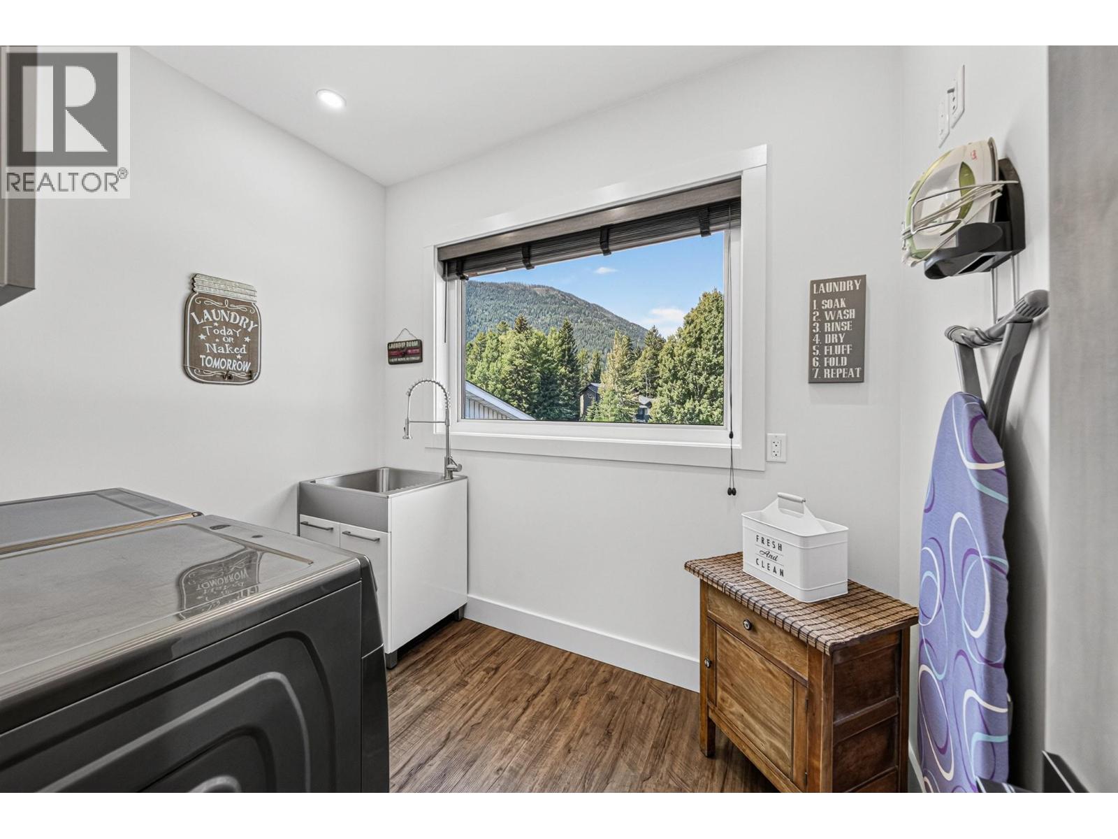 1305 Briarwood Place, Sparwood, British Columbia  V0B 2G2 - Photo 38 - 10398739