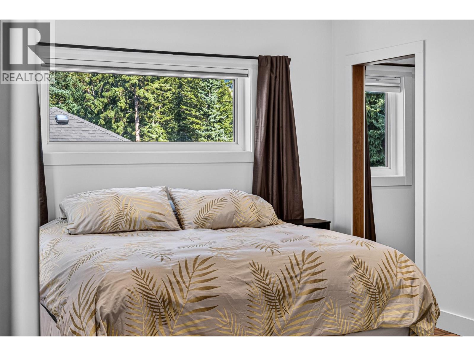 1305 Briarwood Place, Sparwood, British Columbia  V0B 2G2 - Photo 42 - 10398739