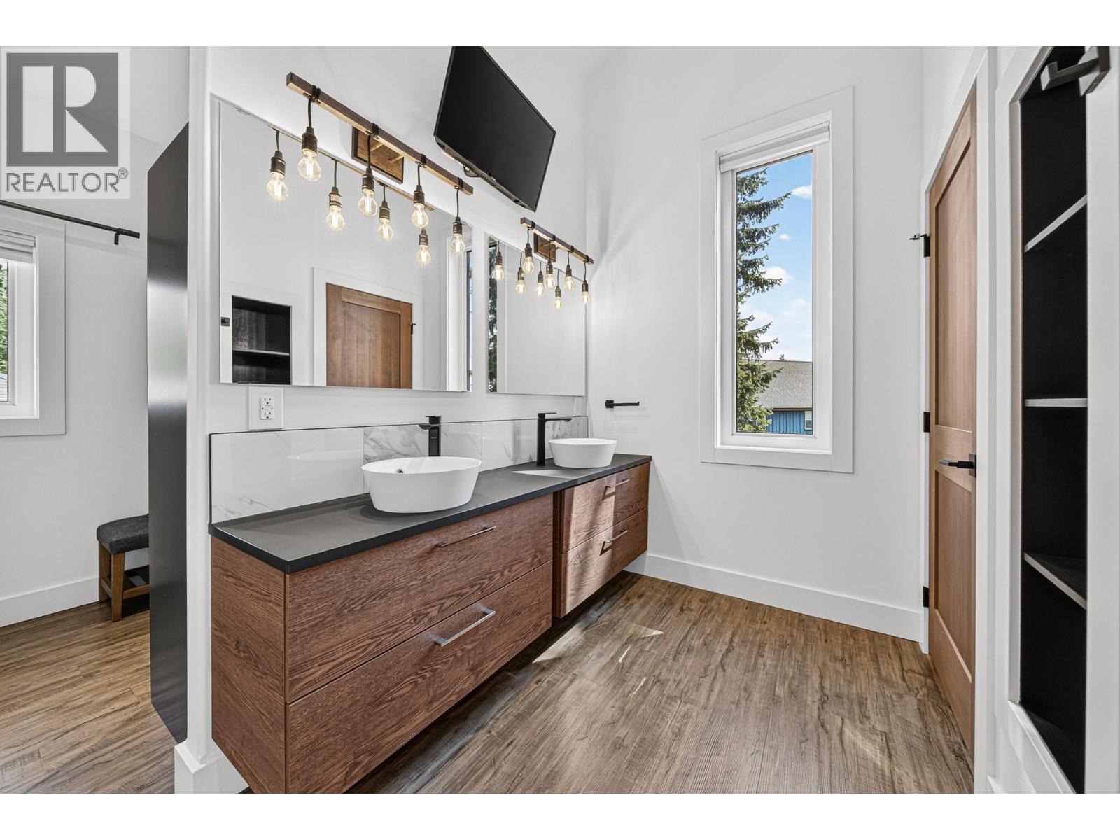 1305 Briarwood Place, Sparwood, British Columbia  V0B 2G2 - Photo 44 - 10398739