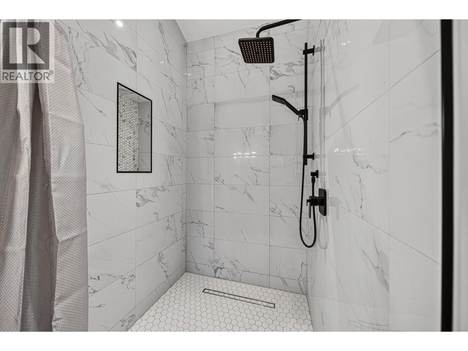 1305 Briarwood Place, Sparwood, British Columbia  V0B 2G2 - Photo 49 - 10398739