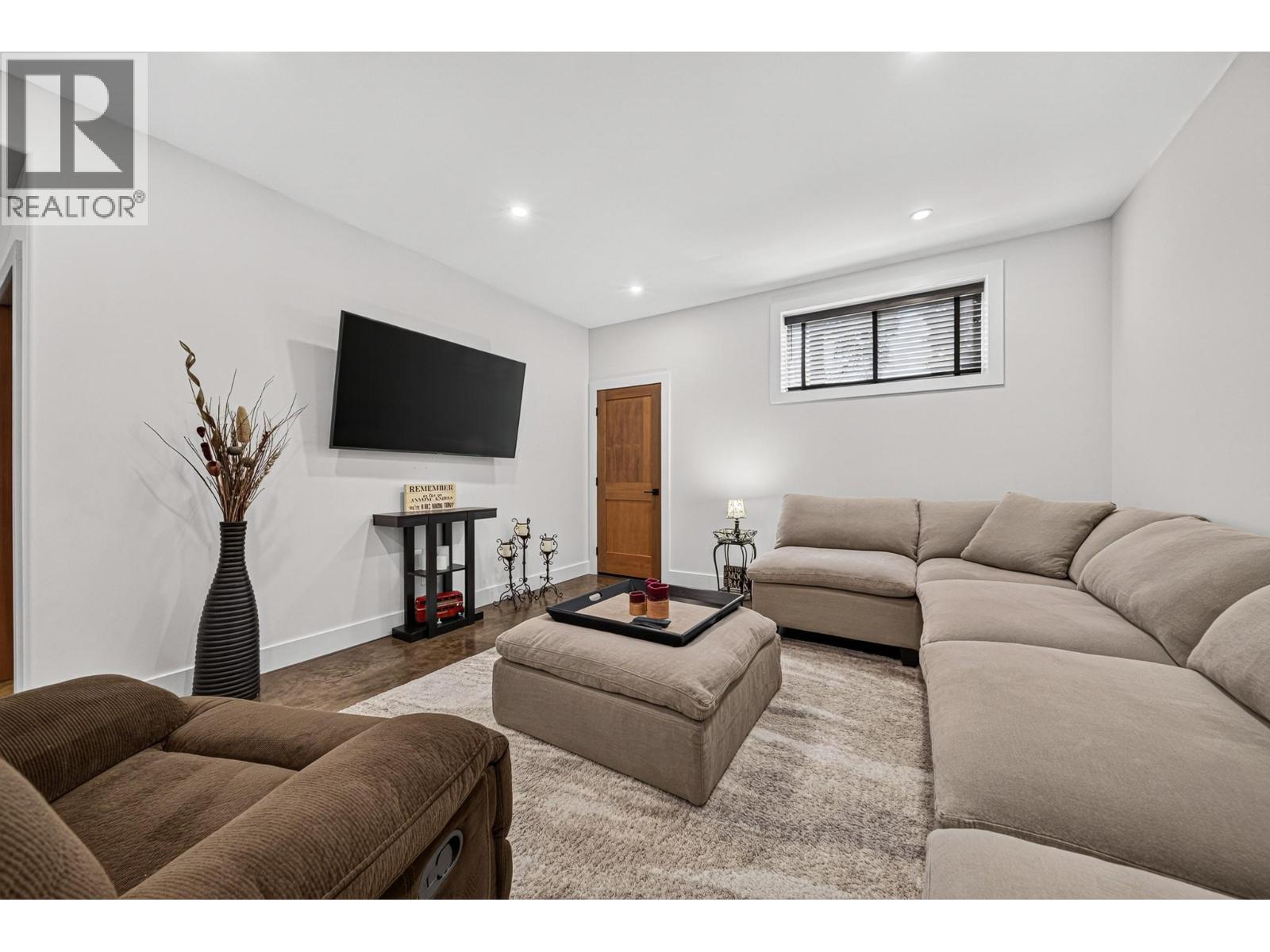 1305 Briarwood Place, Sparwood, British Columbia  V0B 2G2 - Photo 61 - 10398739