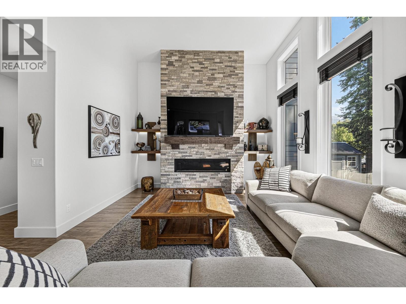 1305 Briarwood Place, Sparwood, British Columbia  V0B 2G2 - Photo 8 - 10398739